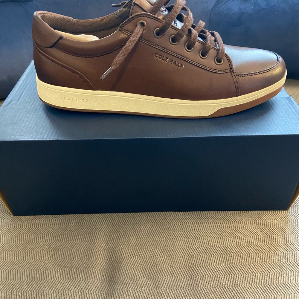Men Cole Haan Leather Vartan Sneakers size 10 color Brown.Brand New